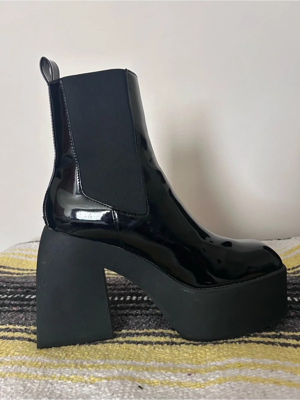 Steve Madden Black Patent Platform Chelsea Boots
